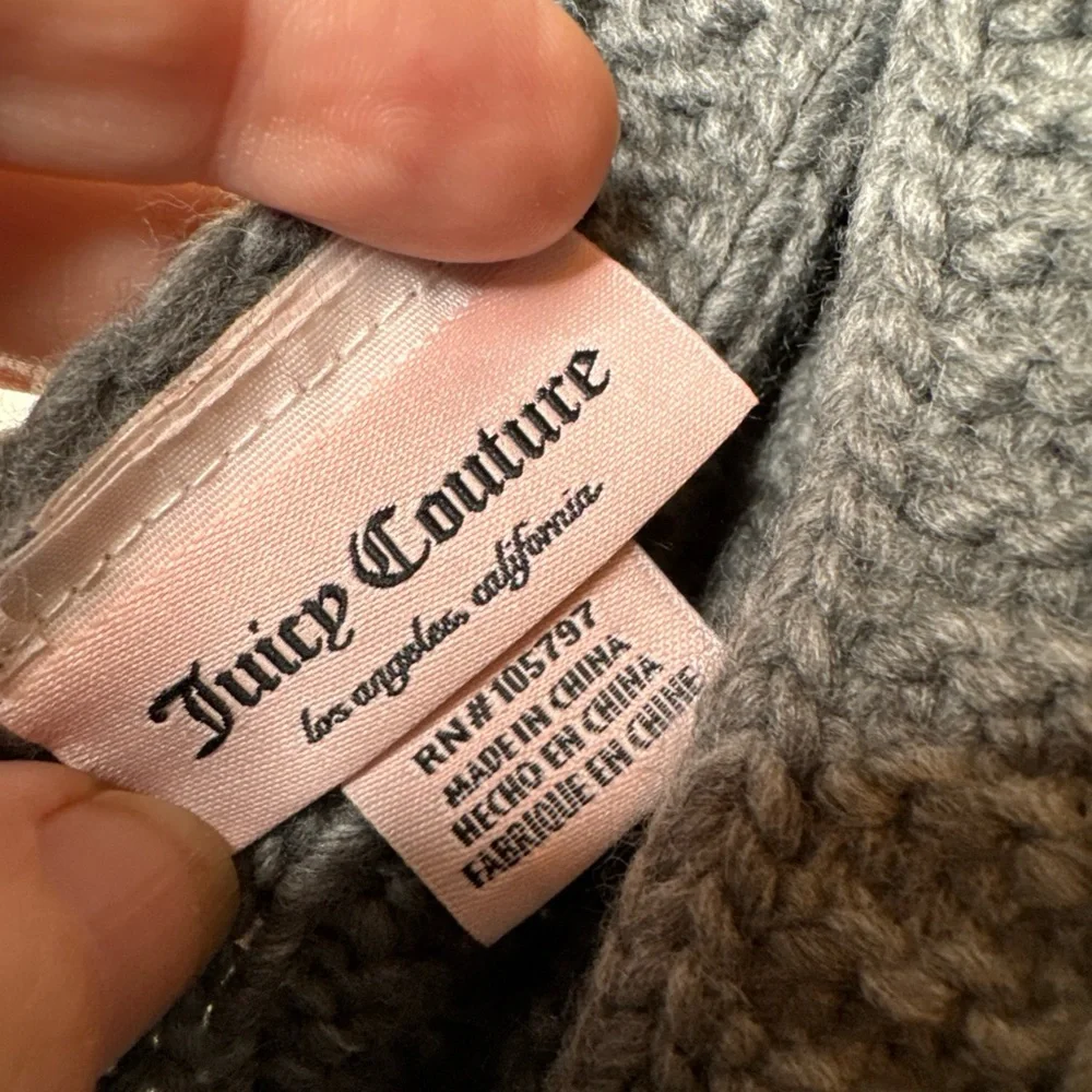 Juicy couture Gray Knit‎ Scarf, Hat, and Gloves Set